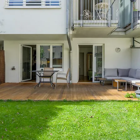 Apartment With Garden Close To Stadthalle, Westbahnhof Vienna Esterno foto