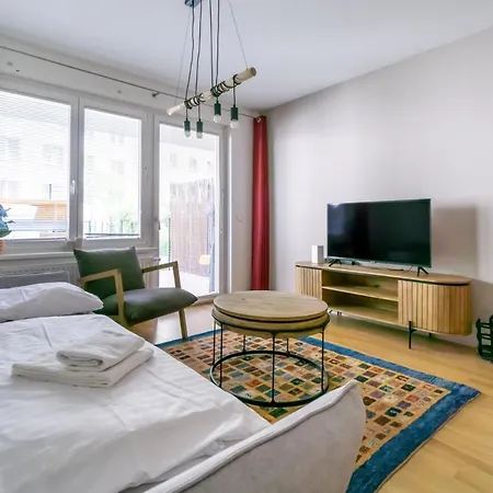 Apartment With Garden Close To Stadthalle, Westbahnhof Vienna Esterno foto